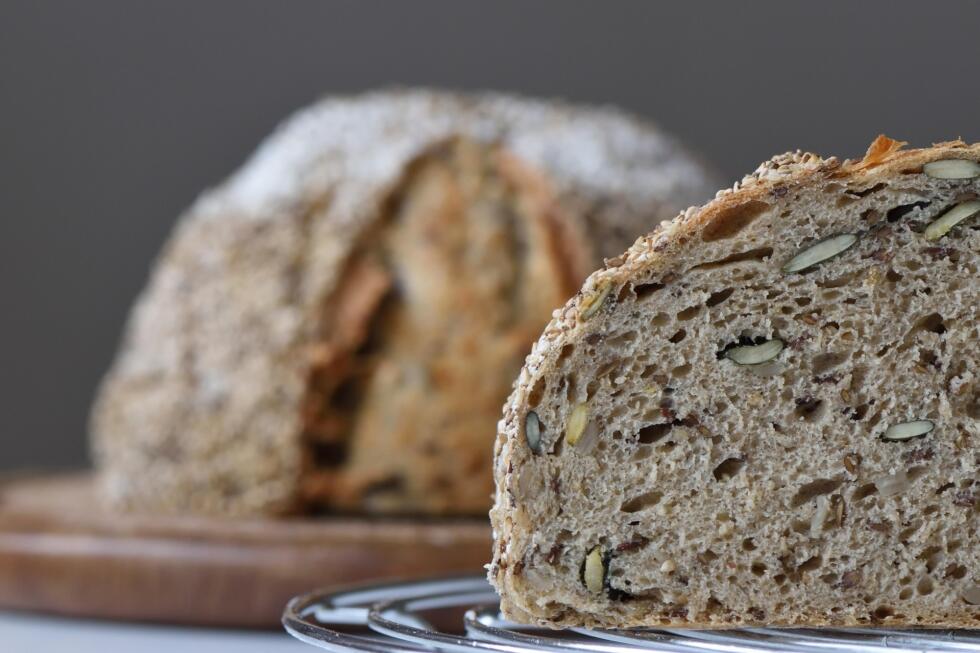 Tam tahıllı ekmek